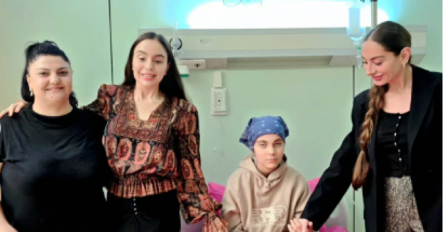 Leyla Aliyeva ve Arzu Aliyeva Milli Onkoloji Merkezi’ni ziyaret ettiler