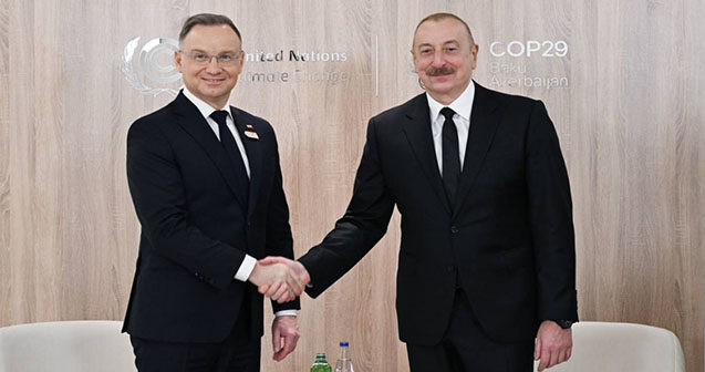 İlham Aliyev Polonyalı meslektaşını tebrik etti