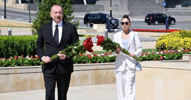 İlham Aliyev ve Mihriban Aliyeva Zafer uğruna savaşan Azerbaycan evlatlarının anısını andılar