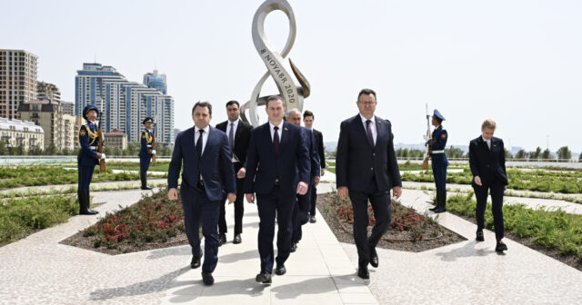 Belarus Başbakanı Zafer parkını ziyaret etti