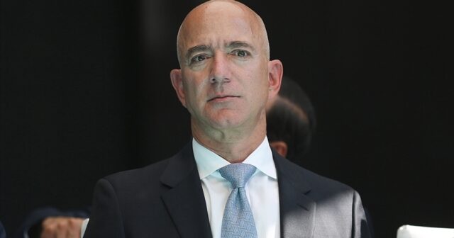 ABD’li milyarder Jeff Bezos’un Venedik’te yapacağı düğün protesto edildi