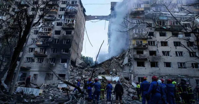 Kiev alev alev! Zelenskiy: Rusya’nın saldırısında 14’ten fazla ölü var!