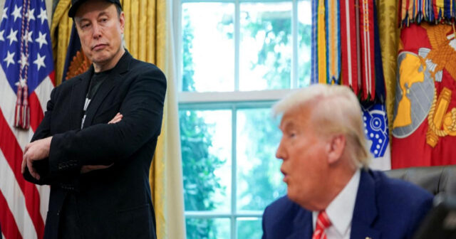 Musk Trump’la ilgili bazı yazılar için özür diledi