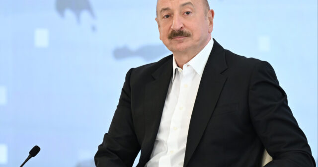 Cumhurbaşkanı: “Azerbaycan medyasının gelişimi beni çok sevindiriyor”