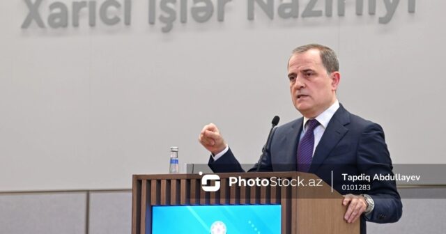 Ceyhun Bayramov: “Azerbaycan, Ermenistan anayasasında değişiklik yapılmasını bekliyor”