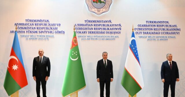 Türkmenbaşı’da Türkmenistan, Azerbaycan ve Özbekistan liderlerinin yüksek düzeyli görüşmesi başladı